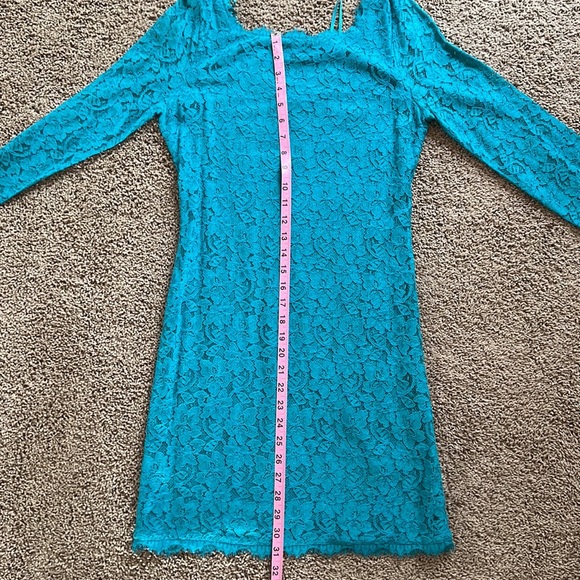 $350 Teal Lace Diane von Furstenberg Mini Dress - Picture 6 of 9